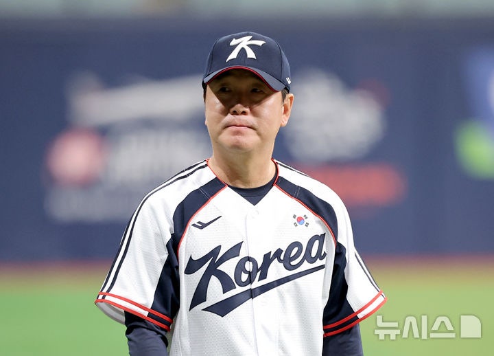 류지현 야구<b>대표팀</b> 감독 "금메달 향한 선수단 의지 확인…기대 부응하겠...