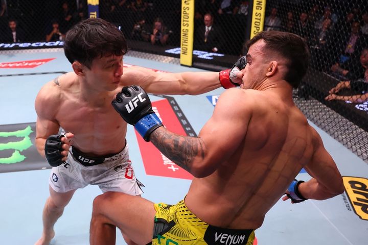 <b>UFC</b> <b>최두호</b>, 핏불에 <b>1R</b> TKO <b>패배</b>…8년 만의 랭킹 재진입 무산