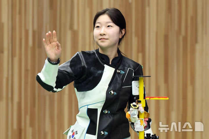 '파리 金' 사격 <b>반효진</b>, 여자 10m 공기소총 銅…그랜드슬램 무산[나고야...