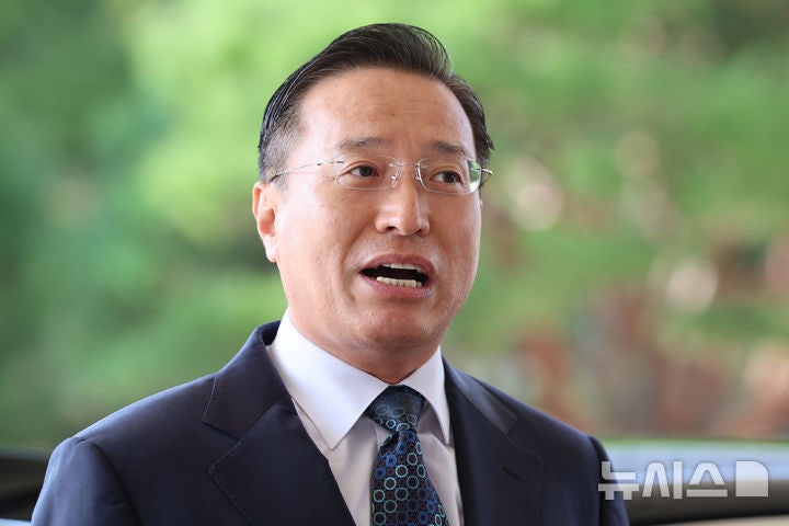 <b>이정현</b> 檢총장대행, '李 <b>공소취소</b>' 가능성에 "<b>진상조사</b> 결과 살펴봐야"