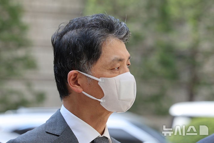 <b>김범수</b>, <b>결심공판 출석</b>