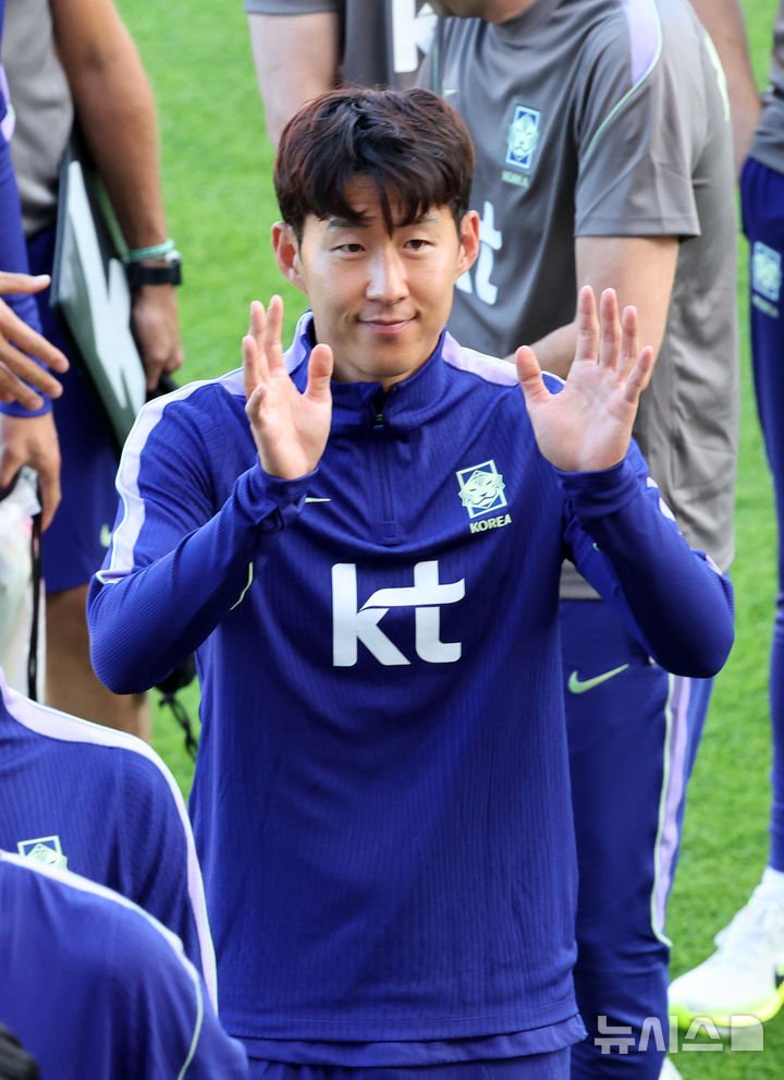 손흥민·오현규 <b>모레노호 투톱</b>, 에콰도르 골문 겨냥…이강인 명단 제외