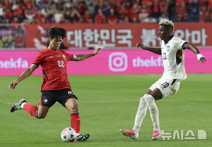 에콰도르전 측면 파괴자 설영우! 칼날 크로스 날리는 순간