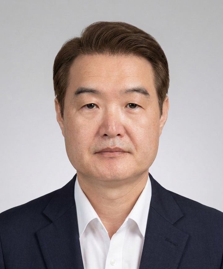 56세에 서울시 교육청 9급 합격! 임금피크제 대신 공무원 도전한 김태련 씨