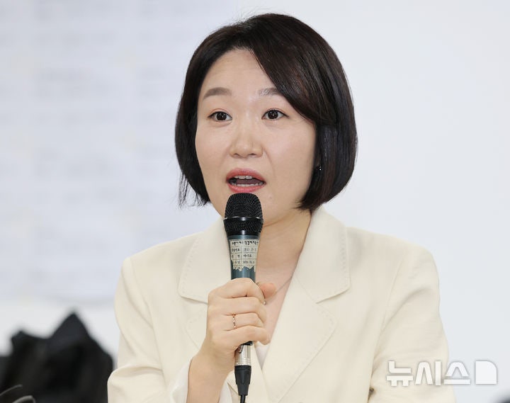 <b>이소영</b> 중기<b>장관</b> "양극화 해소·규제개혁 <b>장관</b>될것"