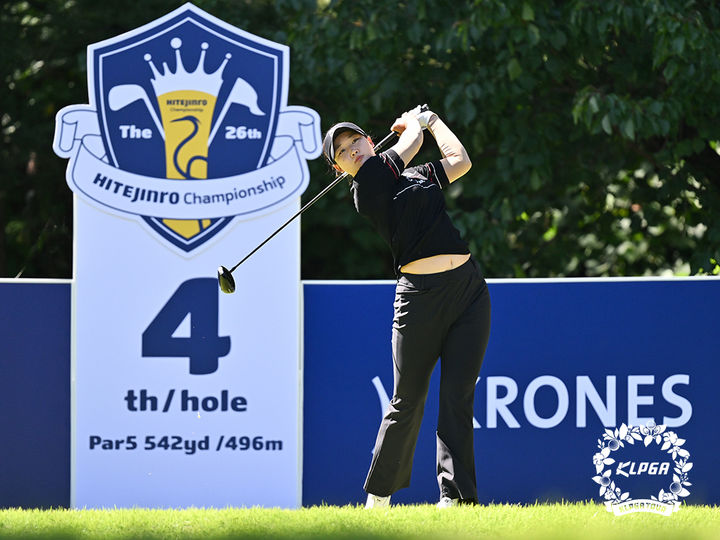 김민솔·<b>유해란</b>, KLPGA 하이트진로 2R 선두 경쟁…메이저 트로피 격돌