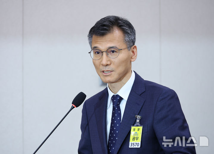 [서울=뉴시스] 김금보 기자 = 이재명 대통령이 직·간접적으로 연루된 사건 등 검찰권 남용을 들여다보는 검찰인권존중미래위원회(검찰미래위) 진상조사단에 대해 공소청 감찰부장이 "검사 직무 독립성을 위협한다"고 재차 문
