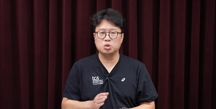 [서울=뉴시스] 주택담보대출 금리가 8%까지 오르면 5억원을 빌린 차주의 월 이자 부담이 333만원가량에 달할 수 있다는 분석이 나왔다.(사진=유튜브 채널 '신사임당' 캡처)
