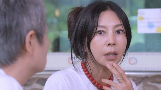 <b>황신혜</b>, <b>연명의료 거부</b> 결정…"남겨질 딸 이진이 부담 덜고 싶어"