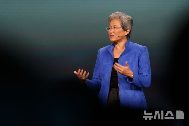 AMD <b>리사 수</b> 만난 K-AI 반도체…세계 시장 통할 '레퍼런스 모델' 만든다
