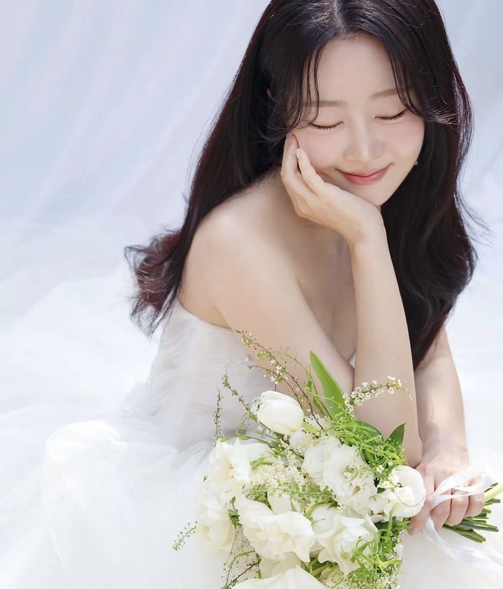 <b>라붐 유정</b>, 깜짝 <b>결혼 발표</b>…"평생 함께할 짝꿍 만났다"