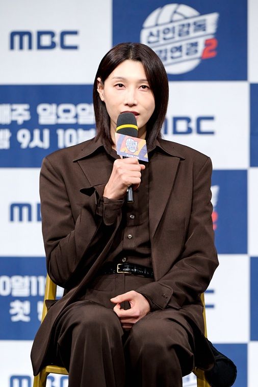 경력직으로 돌아온 <b>김연경</b> "<b>시즌</b>1보다 힘내는 모습 기대해주세요"