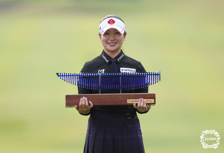 '시즌 2승' 유현조 "데뷔 첫 다승 기뻐…LPGA Q스쿨 도전할 것"(종합)