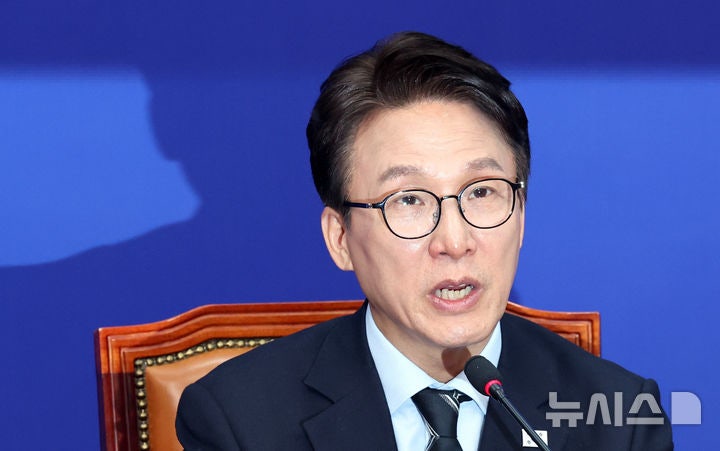 <b>김민석</b>, 국힘 공세에 "<b>국익 기준선</b> 지켜주길… 외교 안보에 여야 없어"...