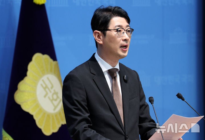 <b>주진우</b>, 李 대통령 황제<b>골프 특검법 발의</b>… "결제내역 공개하라" [뉴시...