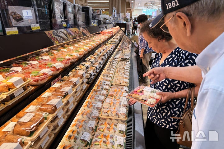 미 <b>9월 CPI</b> 인플레 3.7%로 <b>상승</b>…근원치도 2.6%로 ↑(종합)
