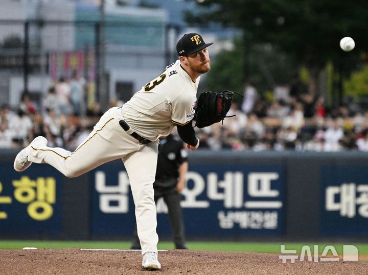 '달아난다 vs 뒤집는다' KIA 올러-LG <b>임찬규</b>, 2차전 선발 격돌[준PO]