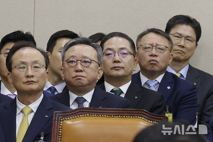 '<b>해킹</b> 사태' 고개 숙인 <b>은행장</b>들…보안 강화·재발방지 약속