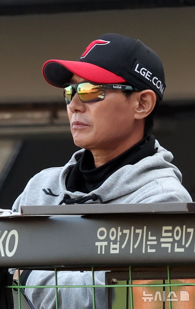 염경엽 감독 타순 변화로 LG 트윈스 반전 노린다