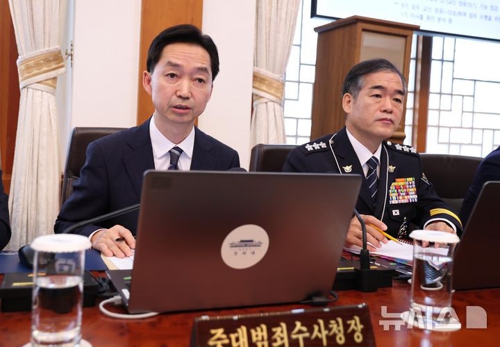 논란 속 국무회의 참석한 <b>중수청장</b>…법조계 "권력 수사 어려워질 것"