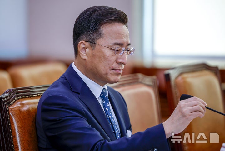 <b>국감 출석</b>하는 <b>이정현</b> 공소청장 직무대행