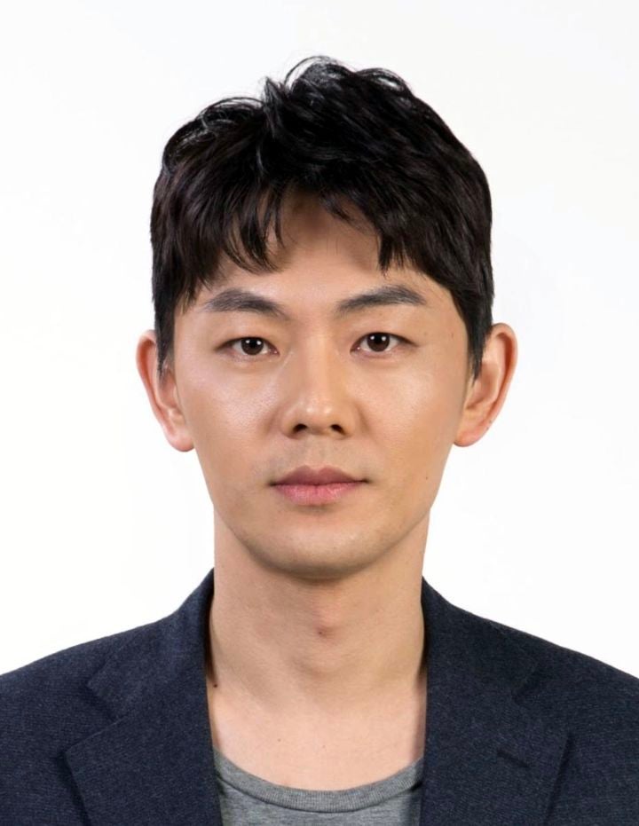 <b>김태원</b> 靑청년미래비서관 161억 <b>신고</b>…주식만 119억[<b>재산</b>공개]