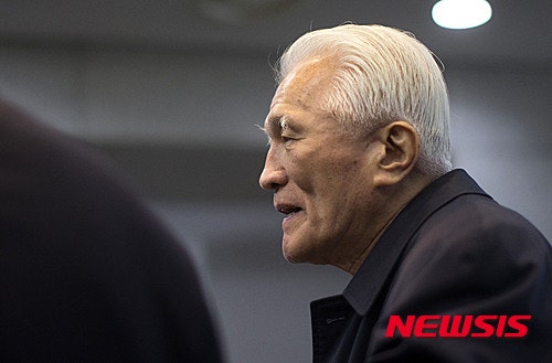 'YS 오른팔' 최형우 전 내무부 장관 별세…권노갑·<b>김덕룡</b>·정대철, <b>장례</b>...