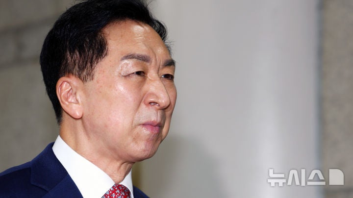 '김건희에 로저비비에' <b>김기현 1심 무죄</b>…"공모 증거 없어"