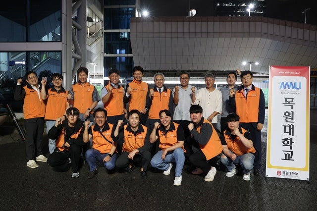 노숙인에 무료 급식...이 총장의 특별한 봉사