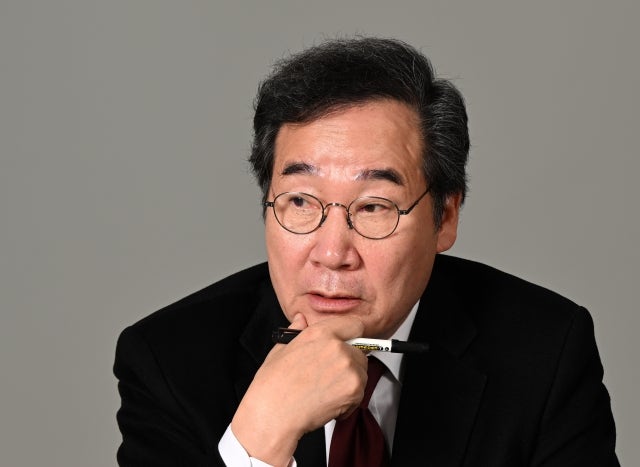 <b>이낙연</b> “<b>이재명</b> 당대표 <b>사퇴</b>하면 대화할 용의 있다”