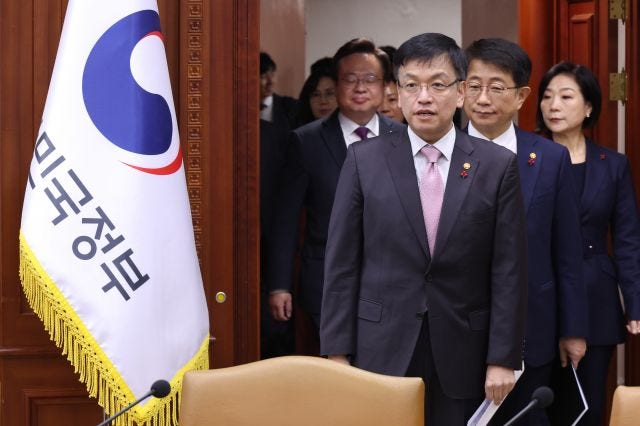 尹대통령, <b>최상목</b>·<b>송미령</b>·강도형·<b>오영주</b>·김홍일 임명