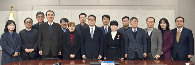 카지노 바카라 정년퇴직 교원 정부포상 등 수여