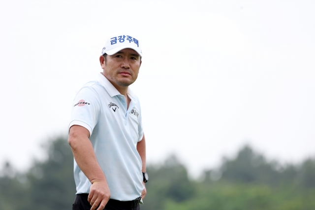 ‘낚시꾼 스윙’<b>최호성</b>, <b>챔피언스</b>투어 데뷔전 공동 43위…“레전드들과 행복한...