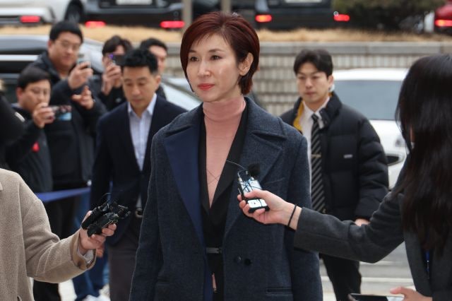 ‘이혼 소송’ <b>최태원</b>·<b>노소영</b> 10분 간격 출석… 항소심 첫 대면