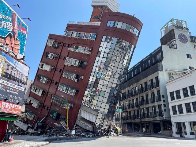 <b>대만</b> <b>강진</b> 사망자 9명… “3일간 규모 6~7 여진 가능성”
