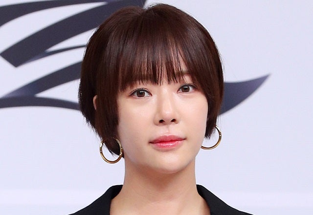 <b>황정음</b>, ‘상간녀 오해’ 사과…“혼란한 상태, 판단 잘못”