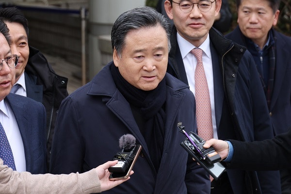 검찰, ‘민주노총 탈퇴 강요’ <b>허영인</b> SPC 회장 <b>구속기소</b>