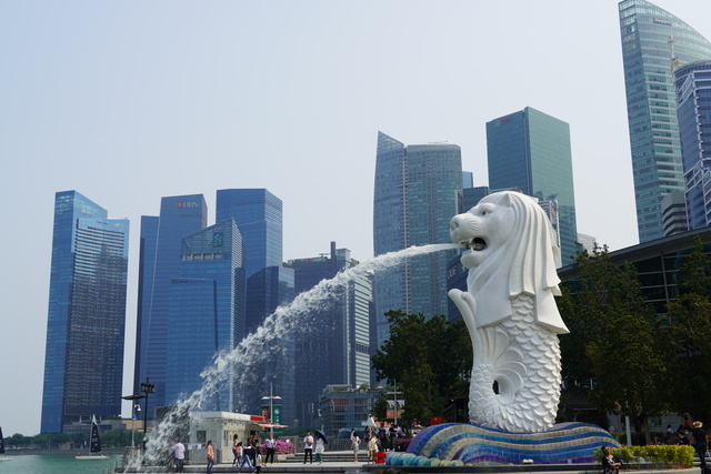 기사 내용과 직접 관련이 없습니다. 싱가포르의 랜드마크 조형물인 머라이언 동상. 국민DB