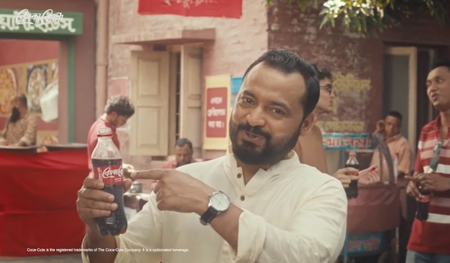 코카콜라가 방글라데시 현지에서 이스라엘과의 연관성을 부정하는 내용의 광고를 냈다 되려 역풍을 맞았다. 'Random Video' 유튜브 캡처