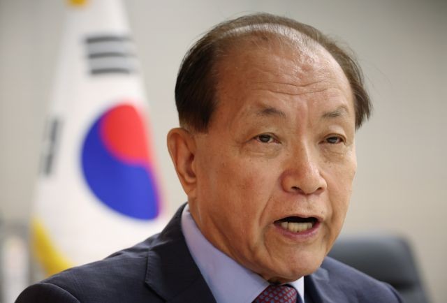 <b>황우여</b> “대통령 <b>탄핵</b>청문회, 위헌·위법” 비판