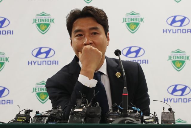 <b>이동국</b>도 <b>축협</b>에 분노…“법적대응, 머리속 강타”