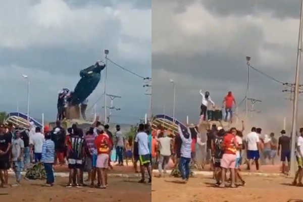 Protesters reacting to Nicolas Maduro's presidential election victory in Venezuela by toppling a statue of former President Hugo Chavez in Falconju and cheering. The video surfaced on X on the 29th (local time). X Capture