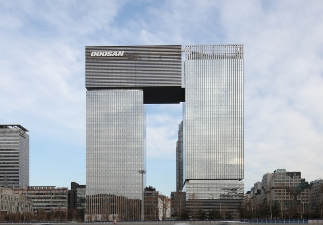 Bundang Doosan Tower. Provided by Doosan Co., Ltd.