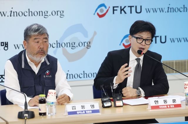 민생‧정책으로 ‘아웃복싱’하는 <b>한동훈</b>…“‘<b>근로자</b>의 힘’ 될 것”