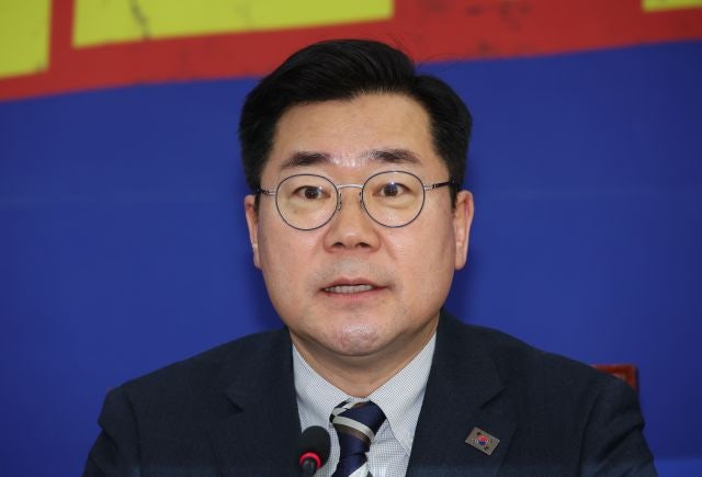 <b>박찬대</b> “尹 체포 과정서 불미스러운 일 생기면 모두 崔 대행 <b>책임</b>”