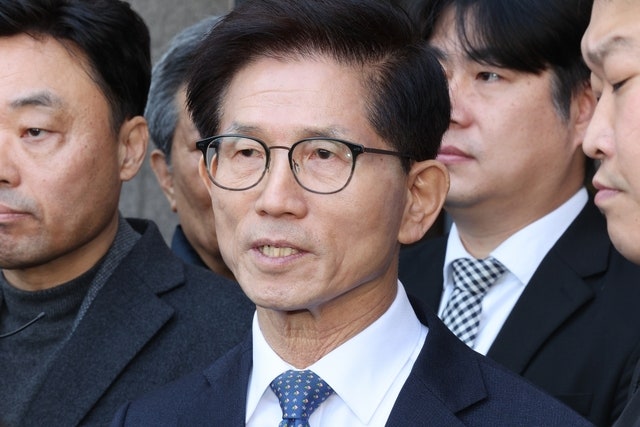 “세상 이상하게 돌아가”…‘與지지율 1등’ 답한 <b>김문수</b>