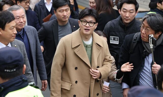 돌아온 <b>한동훈</b> “제가 많이 부족… 좋은 나라 만들겠단 마음은 진심”