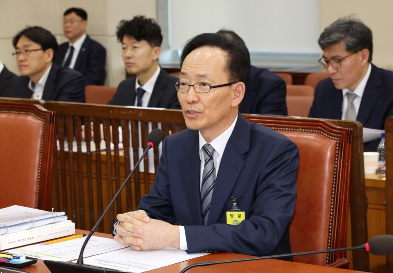 <b>김대웅</b> <b>선관위</b>원 <b>후보자</b> “부정투표? 가능치 않다고 생각”