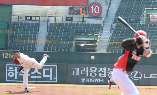 야구 ‘피치클록’ 시대  경기 시간 확 줄었네