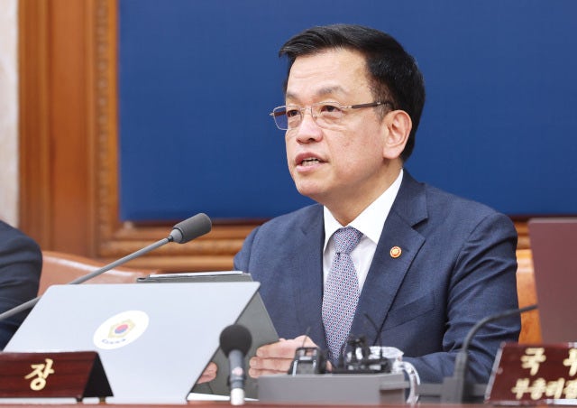 최상목의 반격… 연일 압박 수위 높이는 野에 경제·민생으로 맞대응